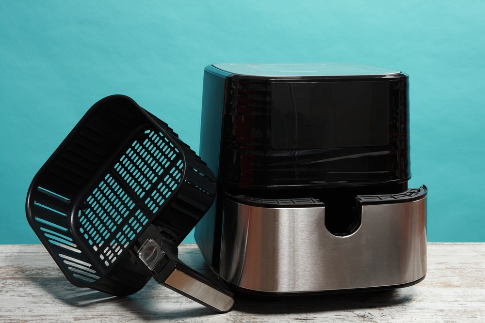 clean air fryer