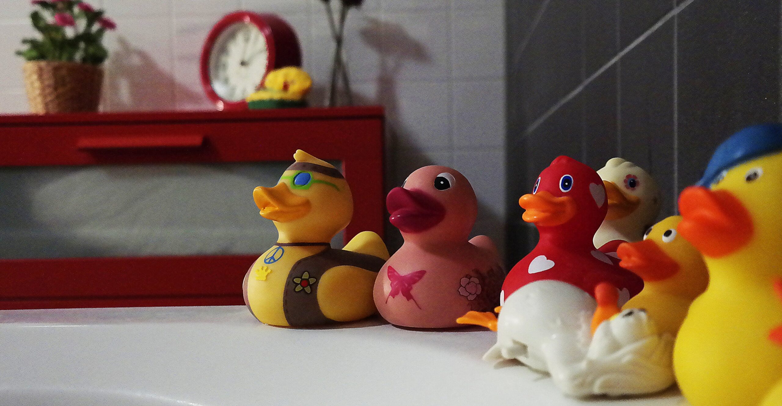 How to clean bath toys