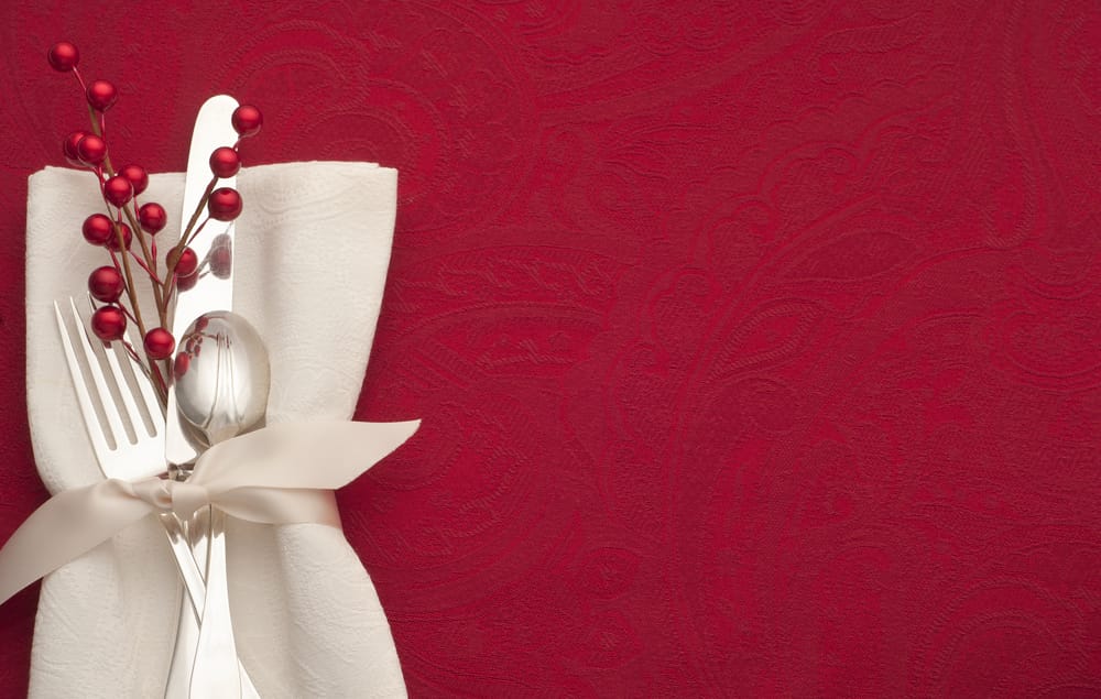 how to clean tablecloth