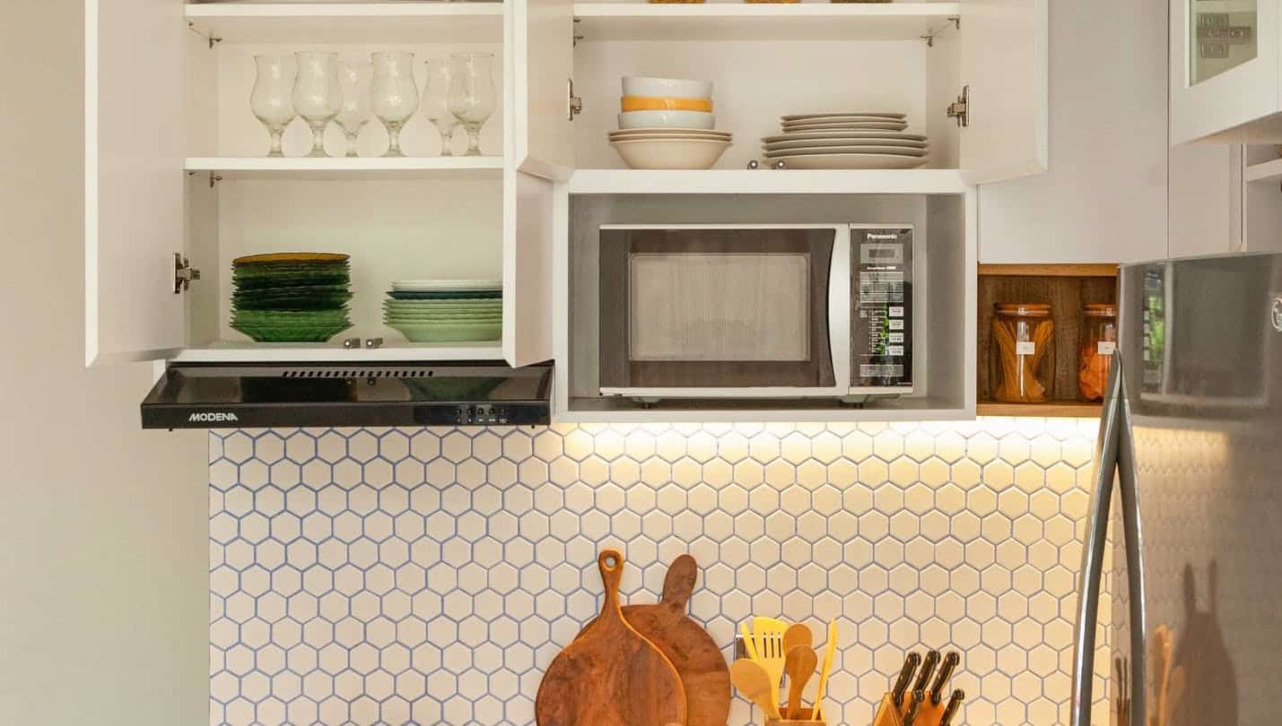 how to clean microwave
